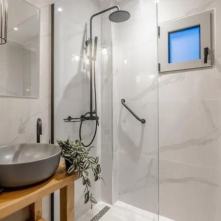 Ocean Luxury Villa Volimes